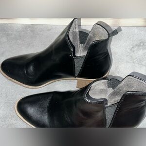 Dr. Scholl's Black Ankle Boots with Tan Sole